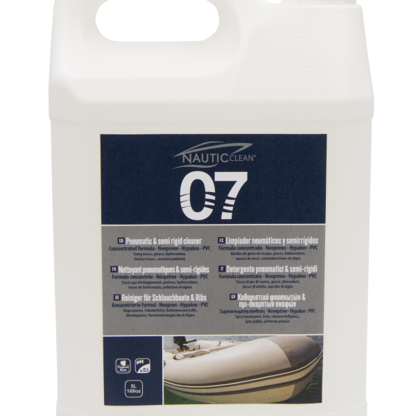 07 Pneumatic & Semi-rigid Cleaner Concentrated Formula - Čistilo za gumenjake, koncentrirana formula